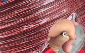 宝云厂家直销304包塑钢丝绳1mm不锈钢红色怕尼龙包胶钢丝绳批发定制